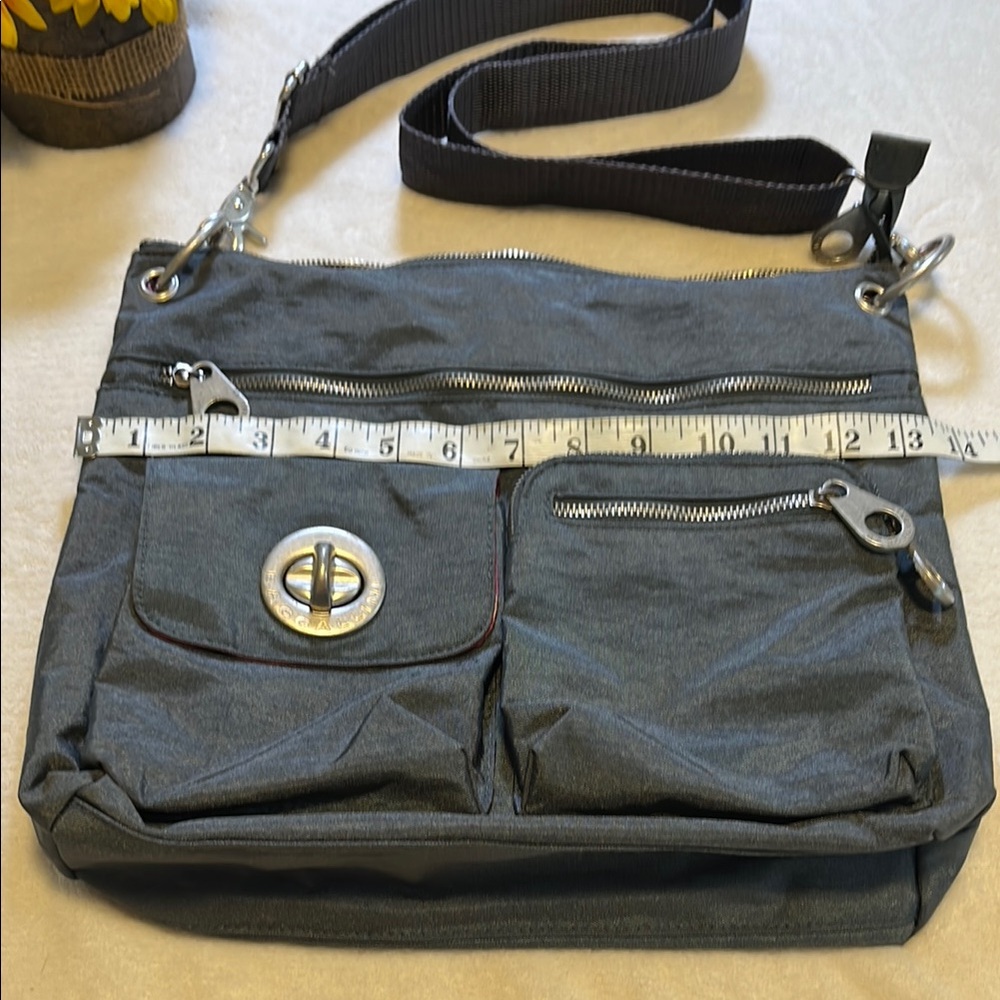 Baggallini Gray Tote With Adjustable Strap And Fu… - image 5